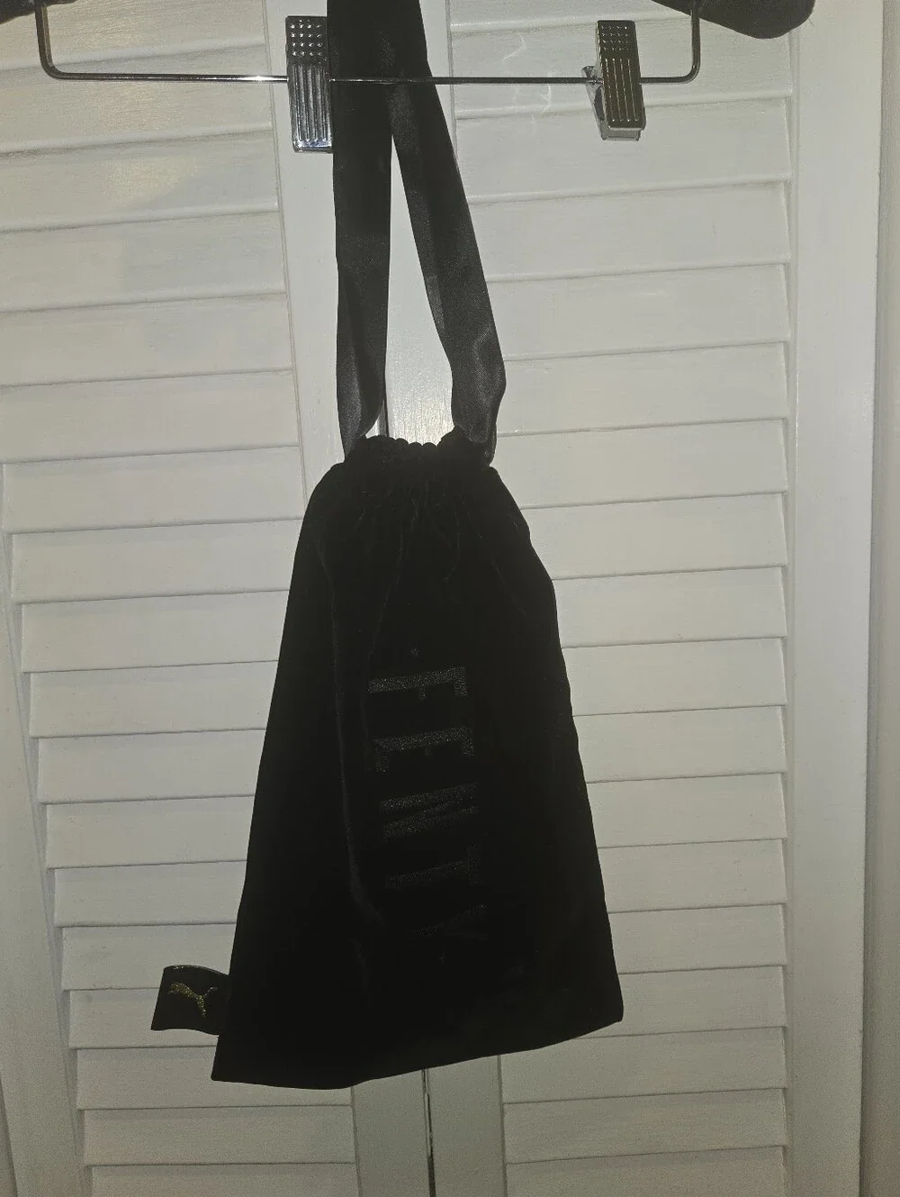 FENTY Black Velvet Drawstring Cosmetic Pouch Storage Travel